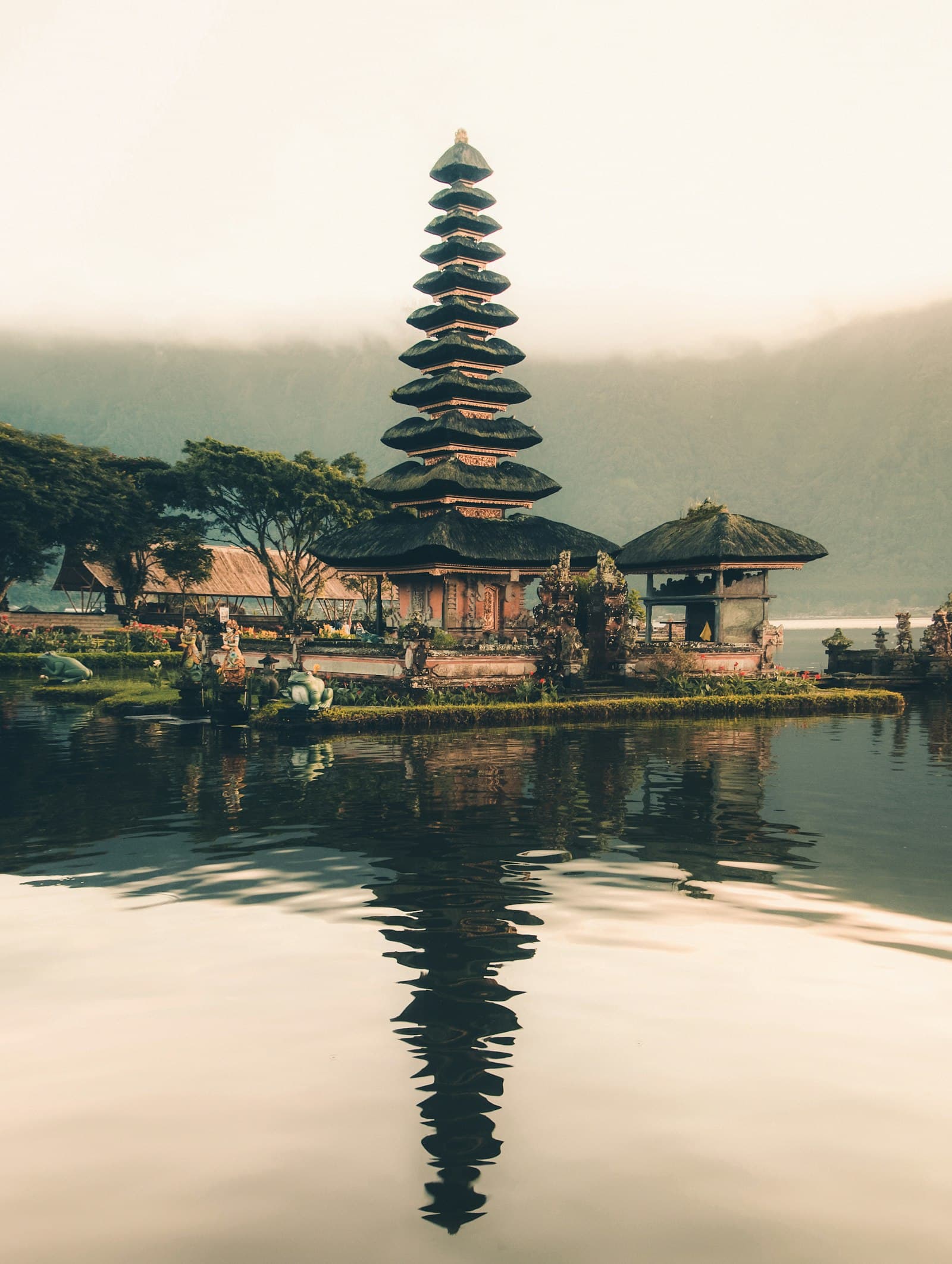 temple sunrise, Bali